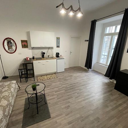Plan B Apartment Naples Luaran gambar