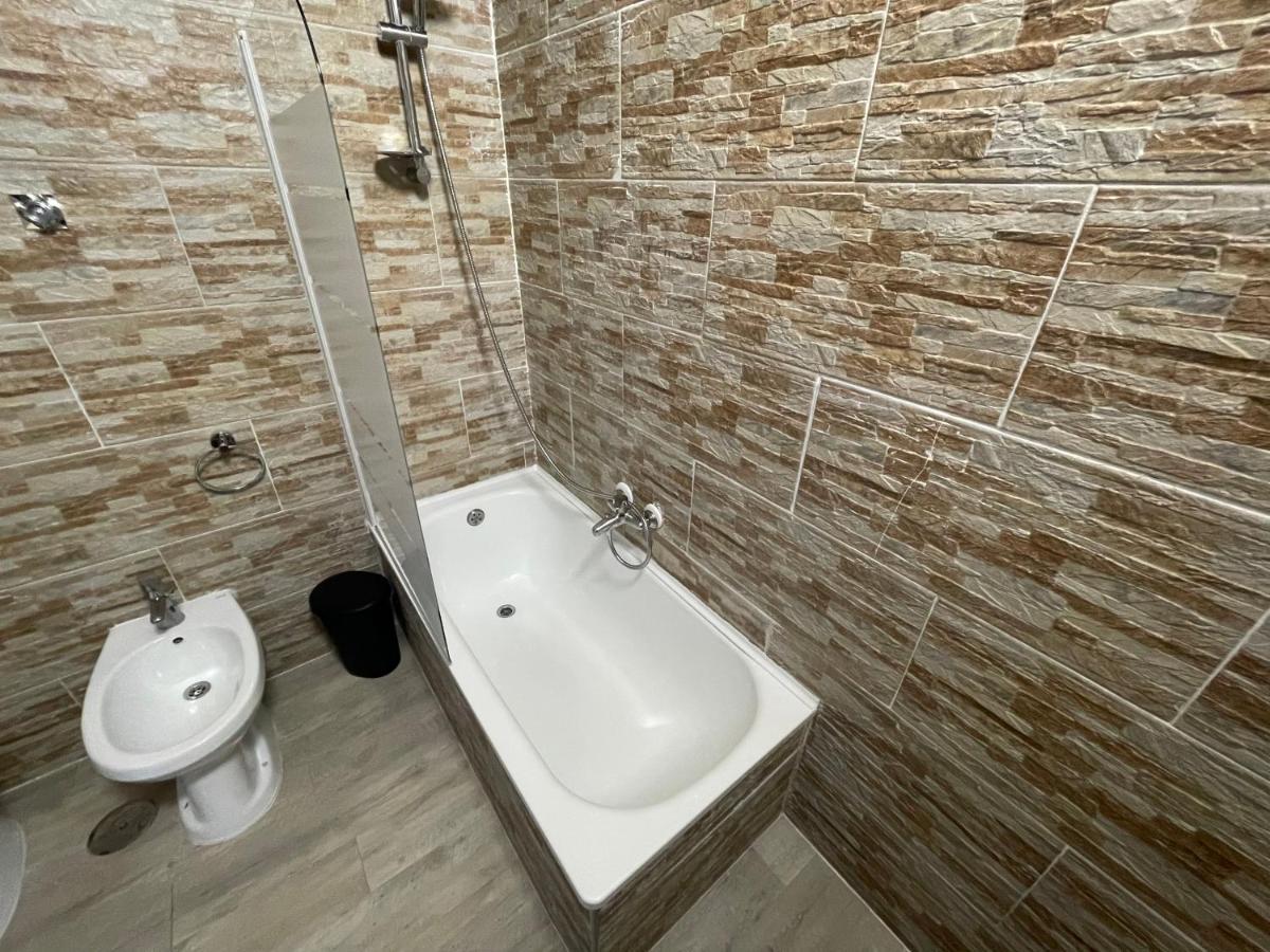 Plan B Apartment Naples Luaran gambar